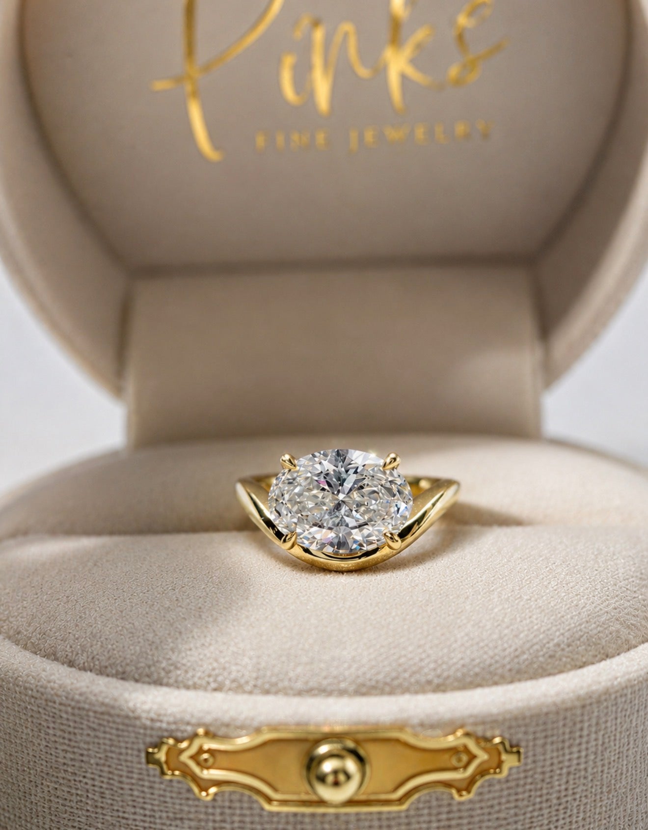 The Ofelia Contour Pinky Ring